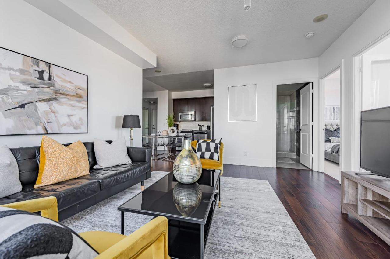 Luxury Apartments In Mississauga Ngoại thất bức ảnh