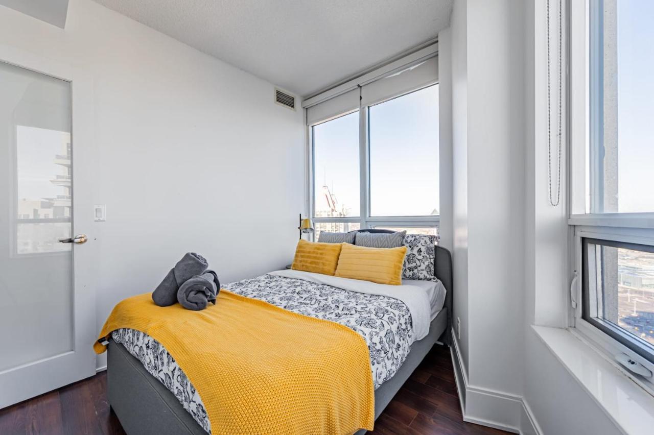 Luxury Apartments In Mississauga Ngoại thất bức ảnh