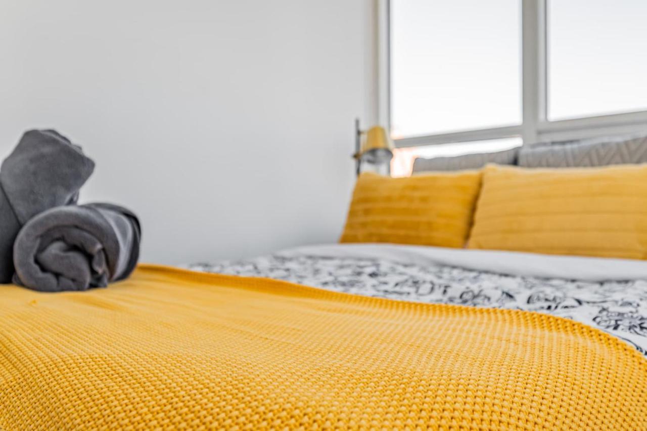 Luxury Apartments In Mississauga Ngoại thất bức ảnh