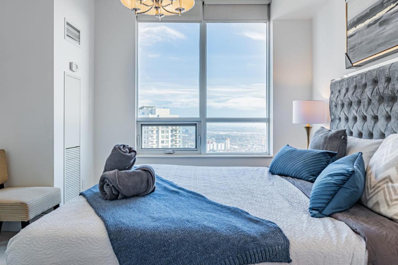 Luxury Apartments In Mississauga Ngoại thất bức ảnh