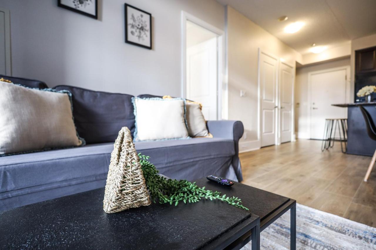 Luxury Apartments In Mississauga Ngoại thất bức ảnh