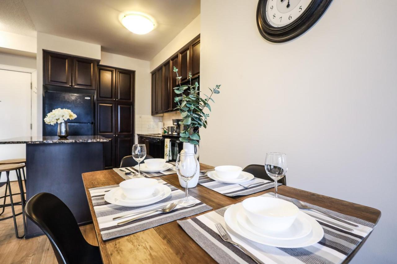 Luxury Apartments In Mississauga Ngoại thất bức ảnh