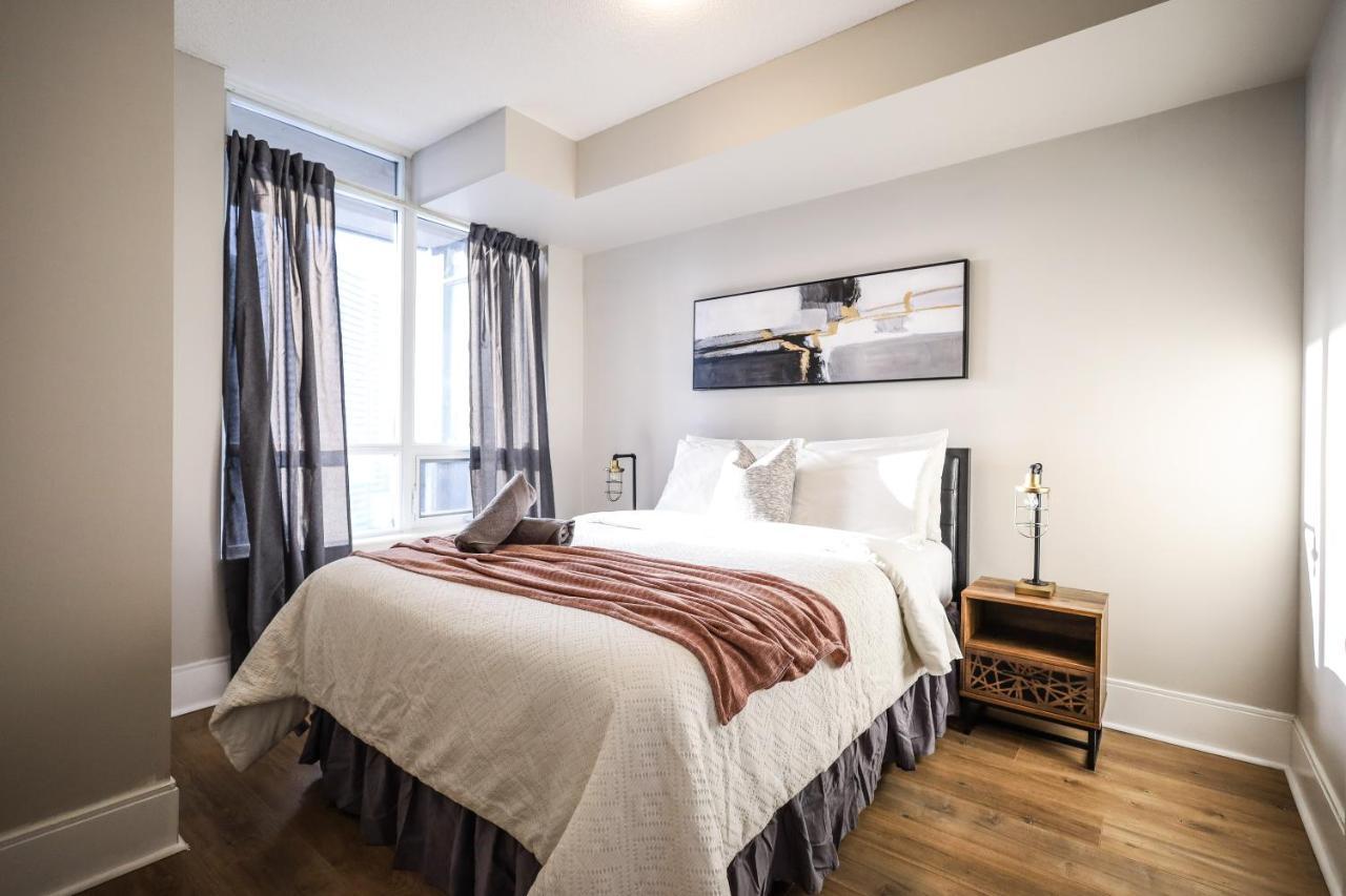 Luxury Apartments In Mississauga Ngoại thất bức ảnh
