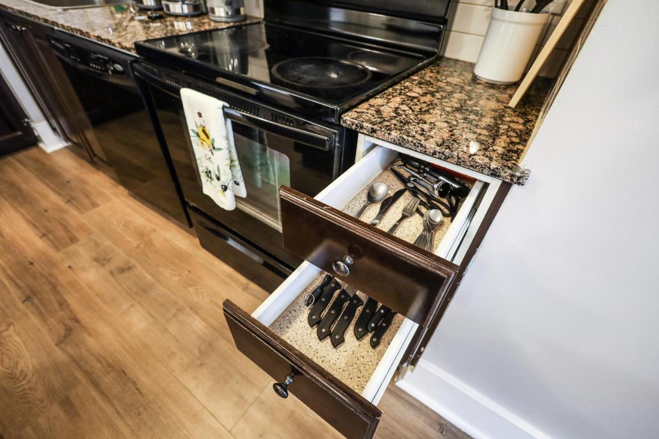 Luxury Apartments In Mississauga Ngoại thất bức ảnh