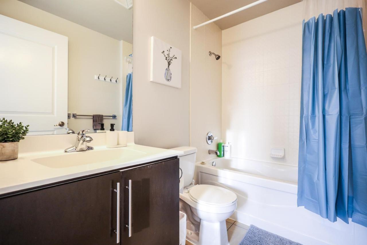 Luxury Apartments In Mississauga Ngoại thất bức ảnh